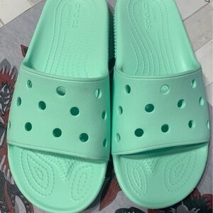 CROCS 7